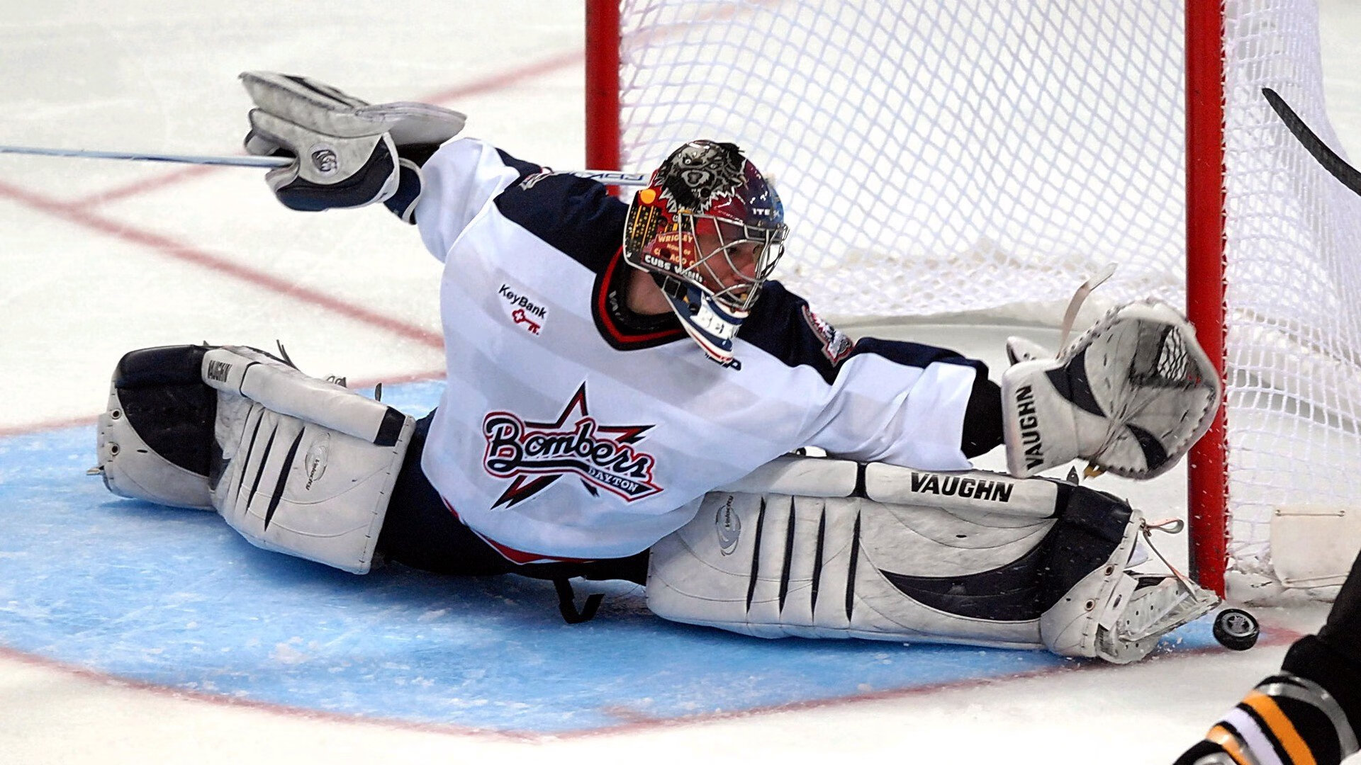 五大联赛是否提倡中前场球员持球强度训练应对逼抢，足球中场前锋