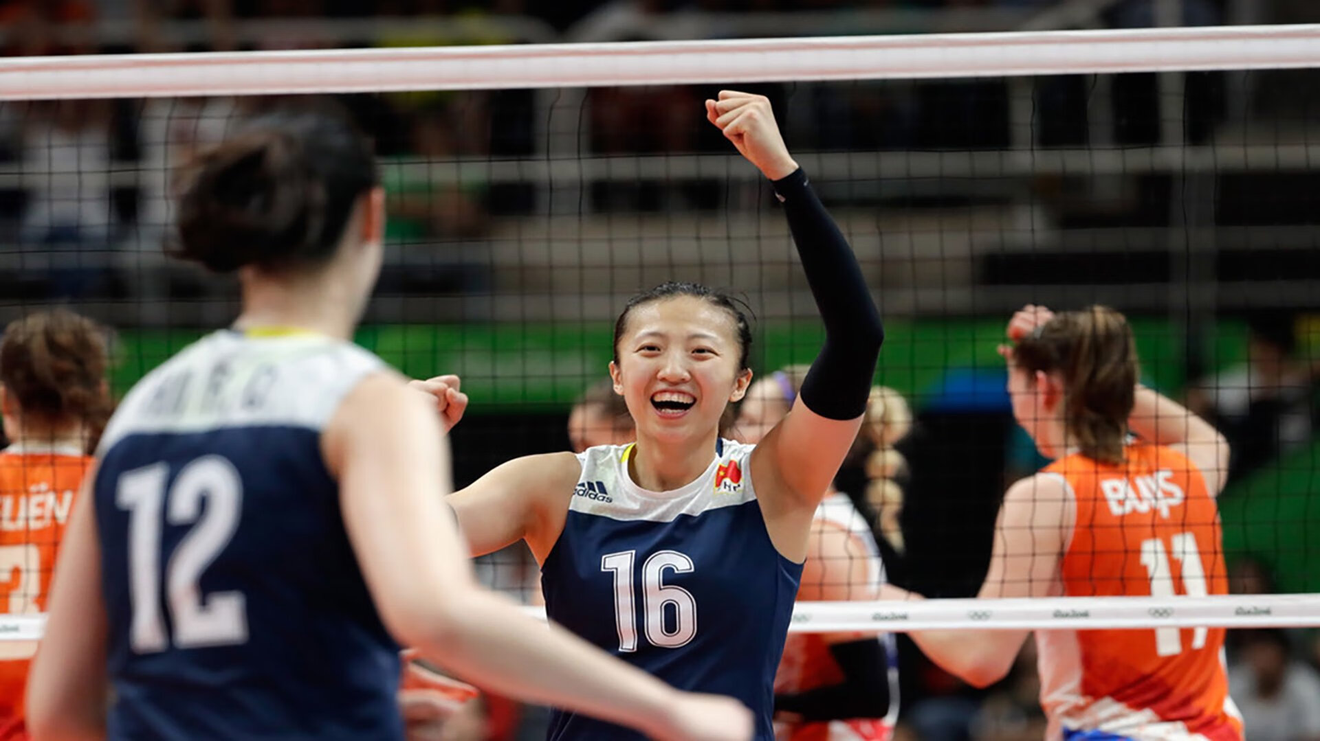 墨西哥世界杯筹备:通往阿兹特克球场的两条城轨线宣布正式通车。